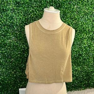 Lululemon crop top